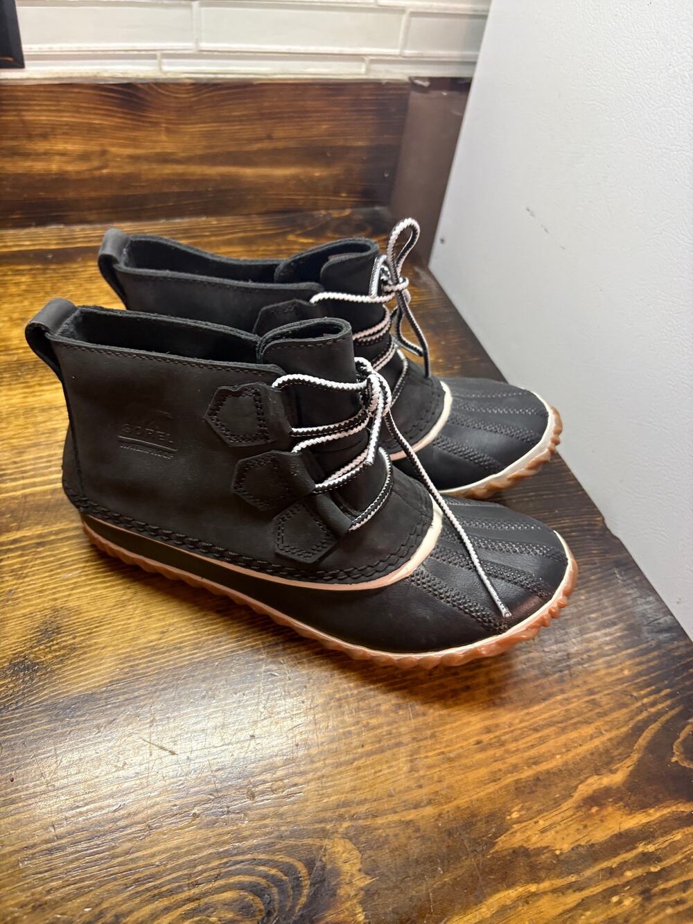 Sorel Black Duck Boots‎ Size 6